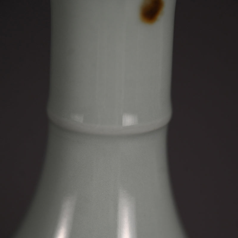 Celadon Vase by Pioneering Female Artist ー諏訪蘇山 "飛青瓷 花入"