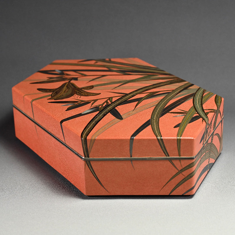 Spectacular  Lacquer Box ー番浦 省吾 "亀甲型手筥"
