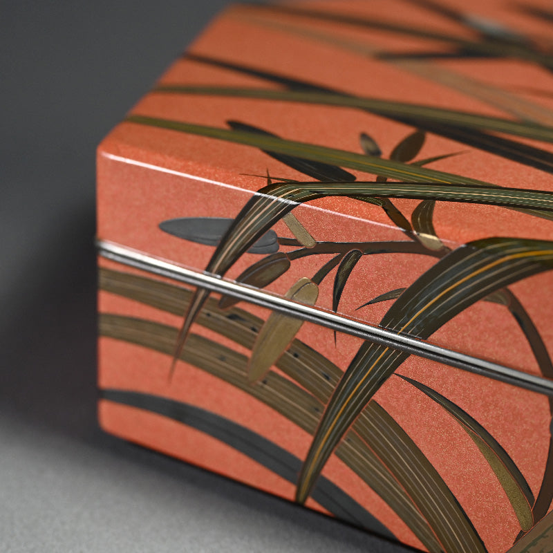 Spectacular  Lacquer Box ー番浦 省吾 "亀甲型手筥"