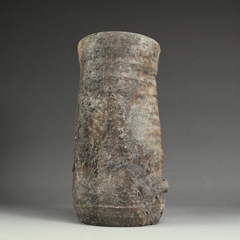 Charred Natural Ash Glazed Vase ー今井 理桂 "自然釉花生"