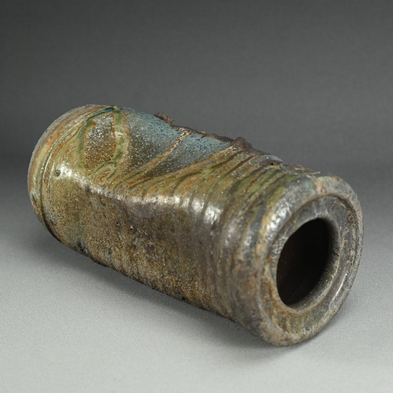 Charred Natural Ash Glazed Vase ー今井 理桂 "自然釉花生"