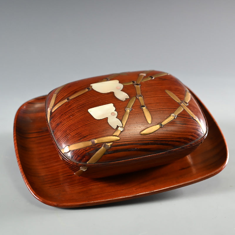 Antique Japanese Lacquer Box with Rabbits