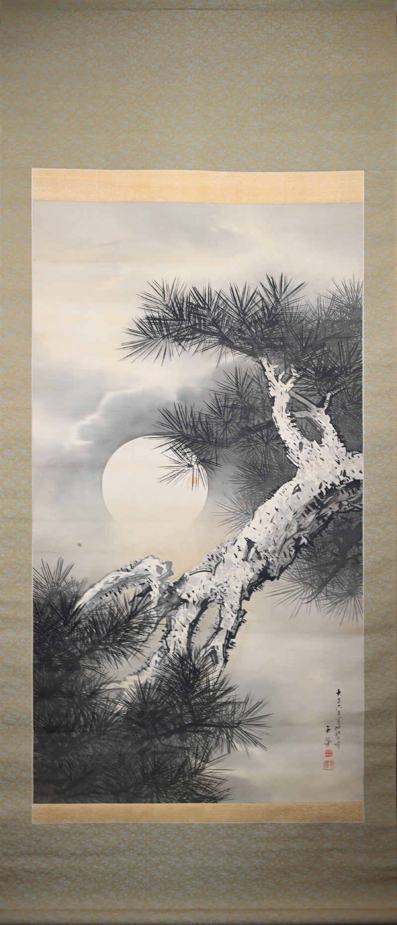 Massive Pine and Full Moon ー田平 玉華