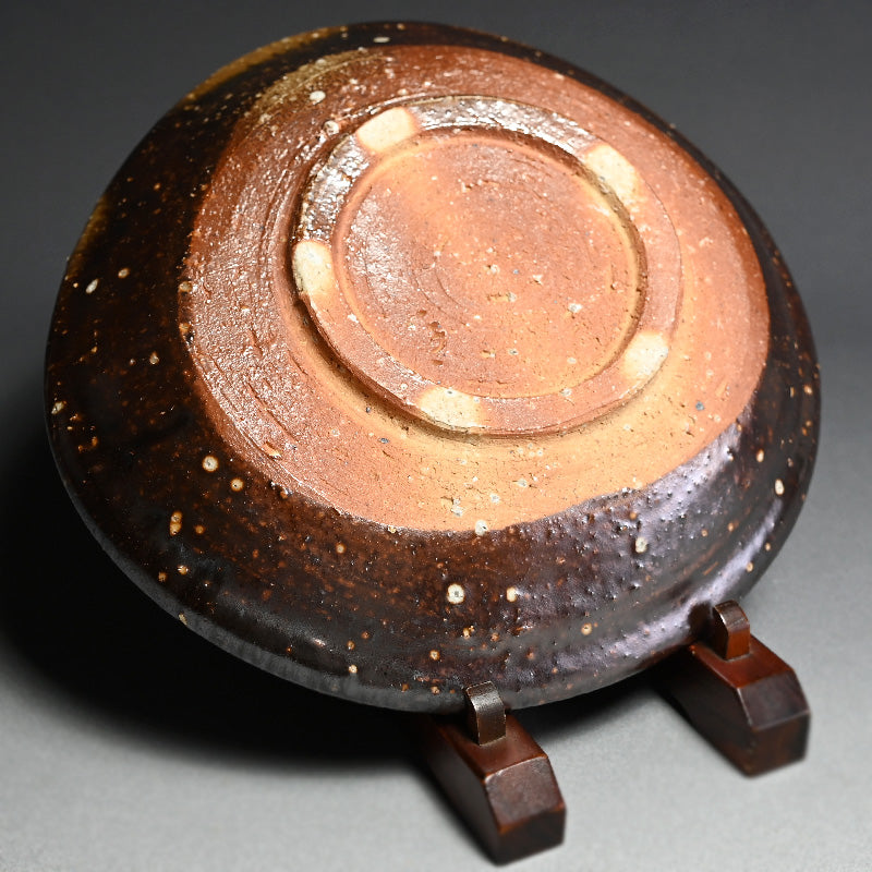 Large Iga Dish by Iga Legend ー小島 憲二 "伊賀焼 飴釉 沓鉢"