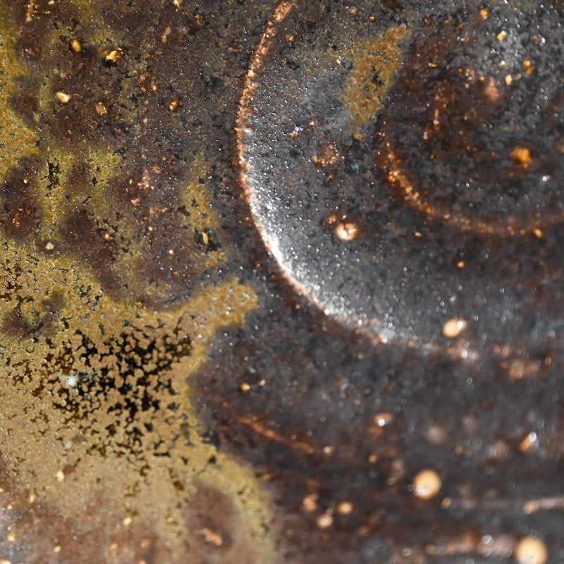 Large Iga Dish by Iga Legend ー小島 憲二 "伊賀焼 飴釉 沓鉢"