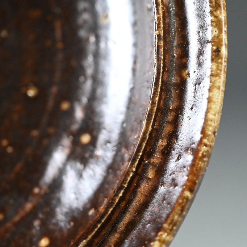 Large Iga Dish by Iga Legend ー小島 憲二 "伊賀焼 飴釉 沓鉢"