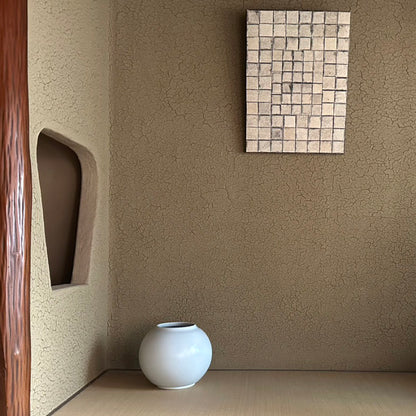 Voluminous White Vase by Sodeisha Star ー山田 光 “白磁 花入”