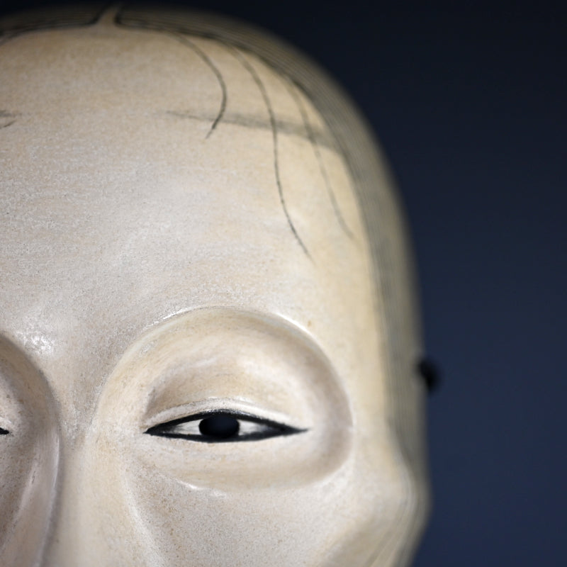 Onna Noh Mask named “Ryojo Komachi / 籠城 小町”