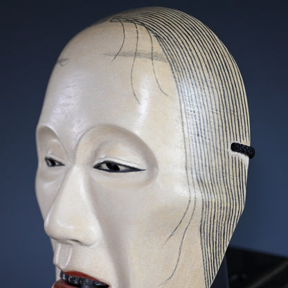 Onna Noh Mask named “Ryojo Komachi / 籠城 小町”