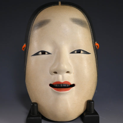 Onna Noh Mask named “KOOMOTE / 小面” which means young pretty woman