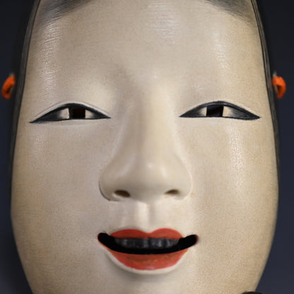 Onna Noh Mask named “KOOMOTE / 小面” which means young pretty woman