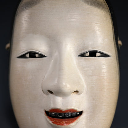 Onna Noh Mask named “MAGOJIROU / 孫次郎”