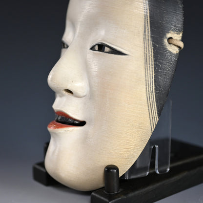 Onna Noh Mask named “MAGOJIROU / 孫次郎”