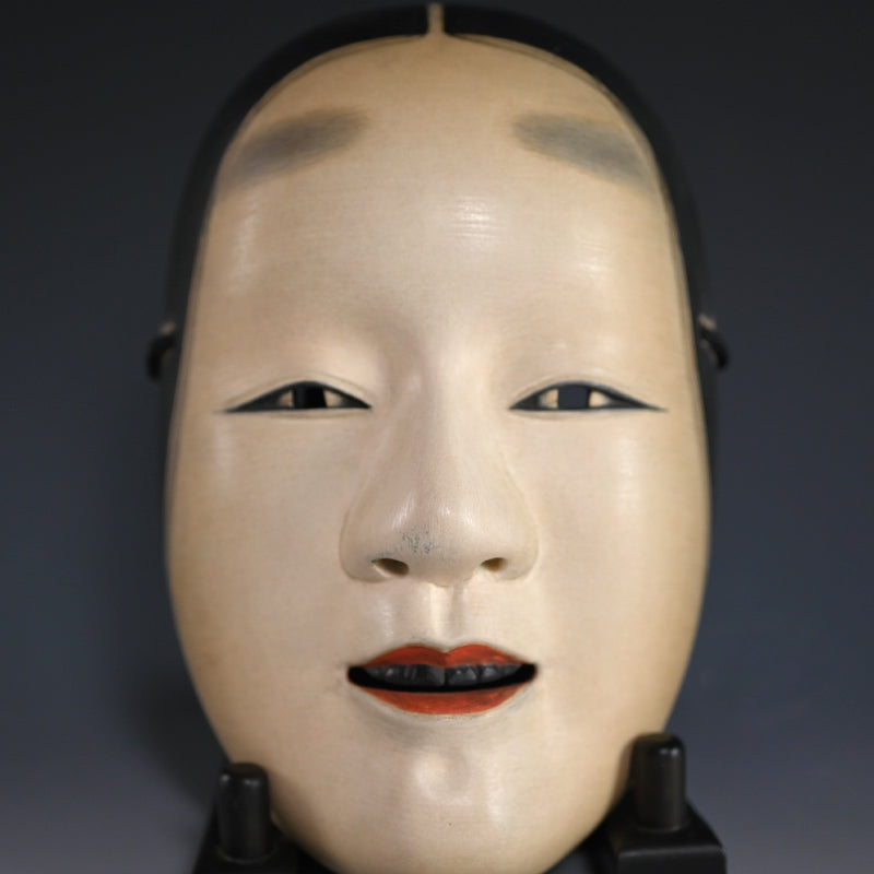 Onna Noh Mask named “ZOU ONNA” which indicates young woman