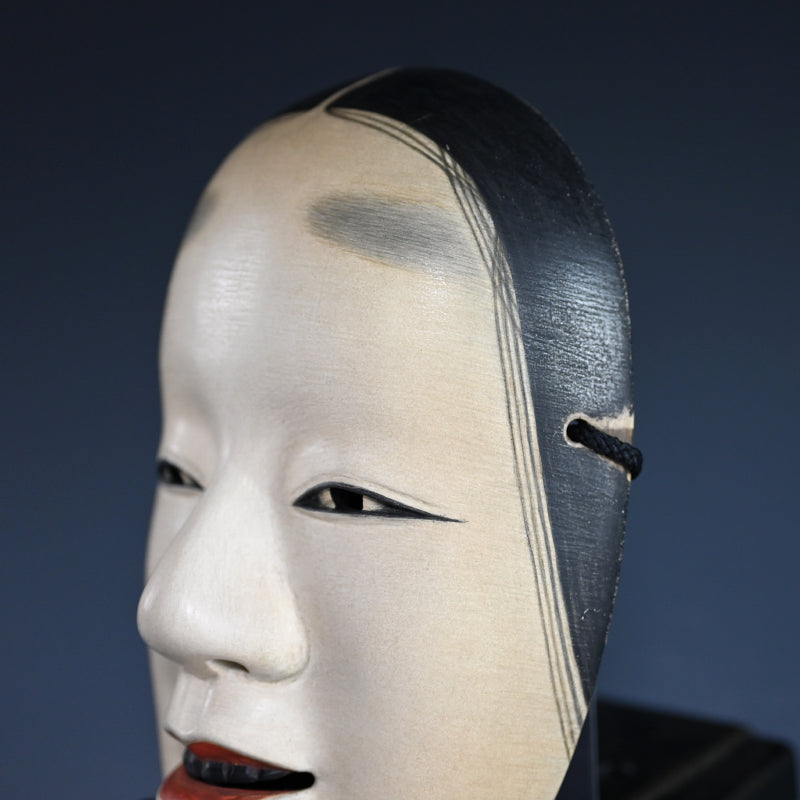 Onna Noh Mask named “ZOU ONNA” which indicates young woman