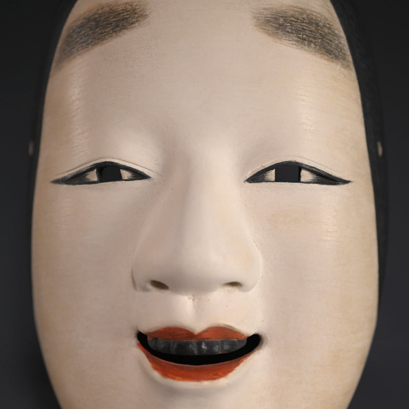 Onna Noh Mask named “KOOMOTE” which indicates young girl