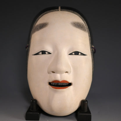 Onna Noh Mask named “KOOMOTE” which indicates young girl