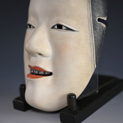 Onna Noh Mask named “ZOUONNA”