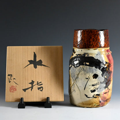 Unusual Mizusashi ー鯉江 良二 “水指”
