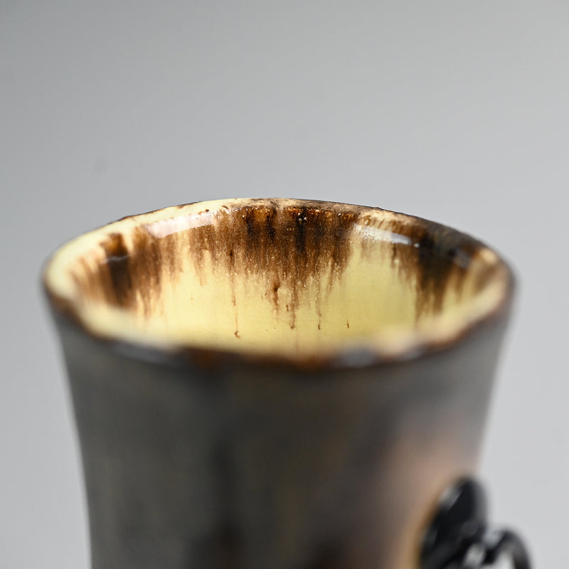 利茶土ミルグリム – Kura Monzen Gallery