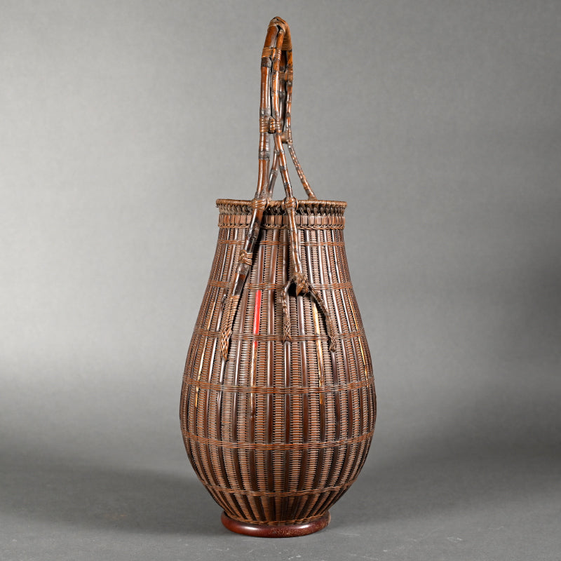 Antique Japanese Arrow Basket ー前田 竹房斎 "時代矢竹製 花籃"