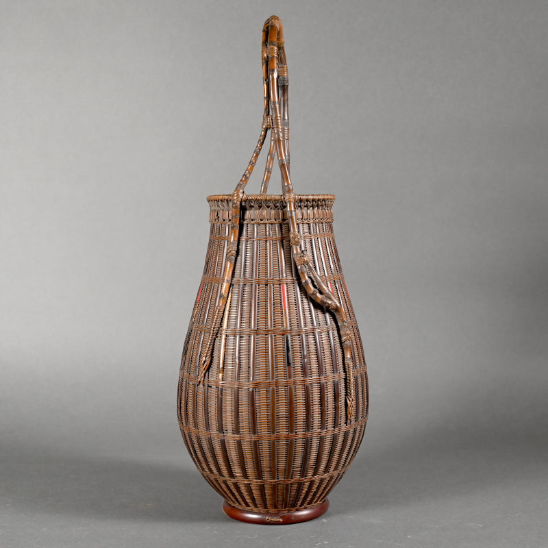 Antique Japanese Arrow Basket ー前田 竹房斎 "時代矢竹製 花籃"