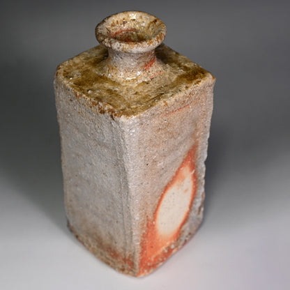 Elegant Shigaraki Vase ー古谷 道生 “信楽焼 花入れ”