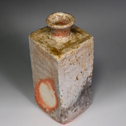 Elegant Shigaraki Vase ー古谷 道生 “信楽焼 花入れ”