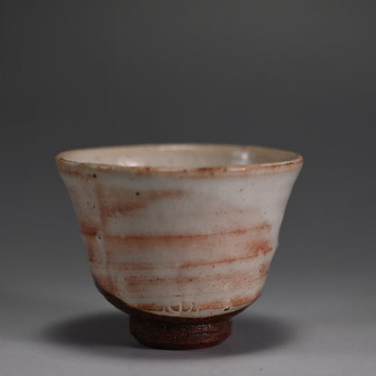 Serene Kohiki Sake Set ー番浦 史郎 “粉引 酒器揃”