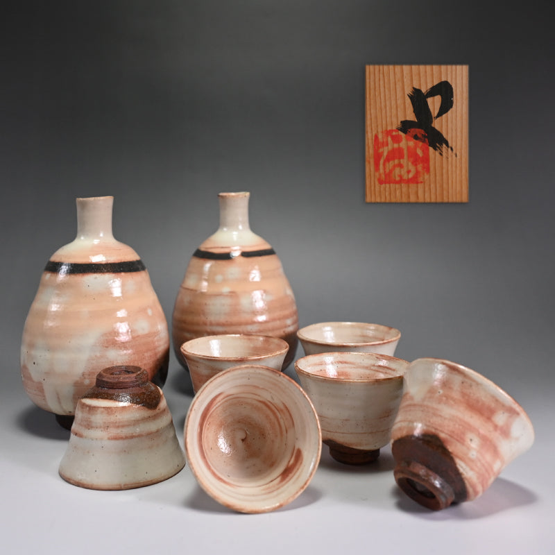 Serene Kohiki Sake Set ー番浦 史郎 “粉引 酒器揃”