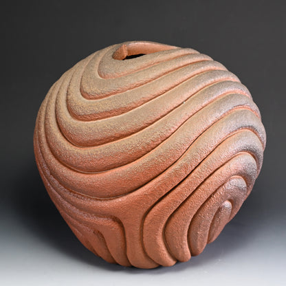 Massive Lobed Bizen Vase ー小西 陶藏 "横放紋花器"