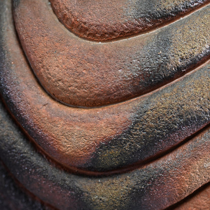 Massive Lobed Bizen Vase ー小西 陶藏 "横放紋花器"