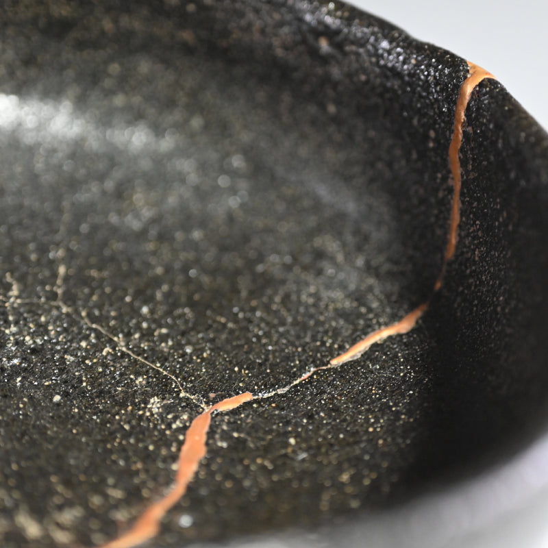 Stunning Edo Black Raku Chawan w/ Gold Repair ー六世 覚々斎 宗佐 "黒楽平茶碗"