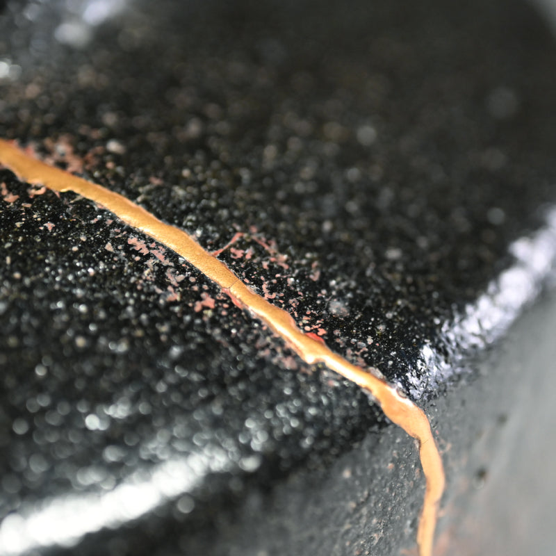Stunning Edo Black Raku Chawan w/ Gold Repair ー六世 覚々斎 宗佐 "黒楽平茶碗"
