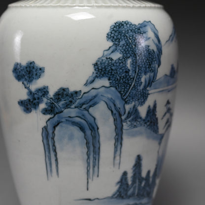 Fine Later Edo Hirado Porcelain Vase
