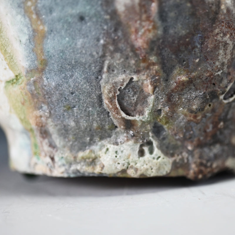 Shigaraki Uzukumaru Tsubo ー杉本 貞光 “信楽蹲壺”