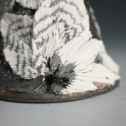 Contemporary Shingu Sayaka Vase ー新宮 さやか "萼容花入"