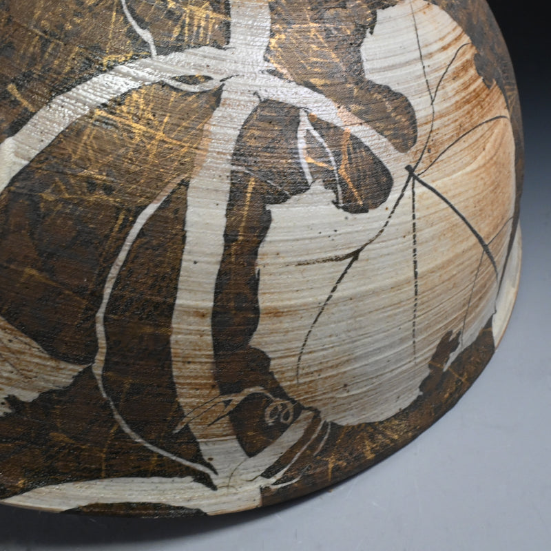 Massive Bowl w/ Pumpkin Vine Design ー三宅 洋司 “金彩窯文鉢”