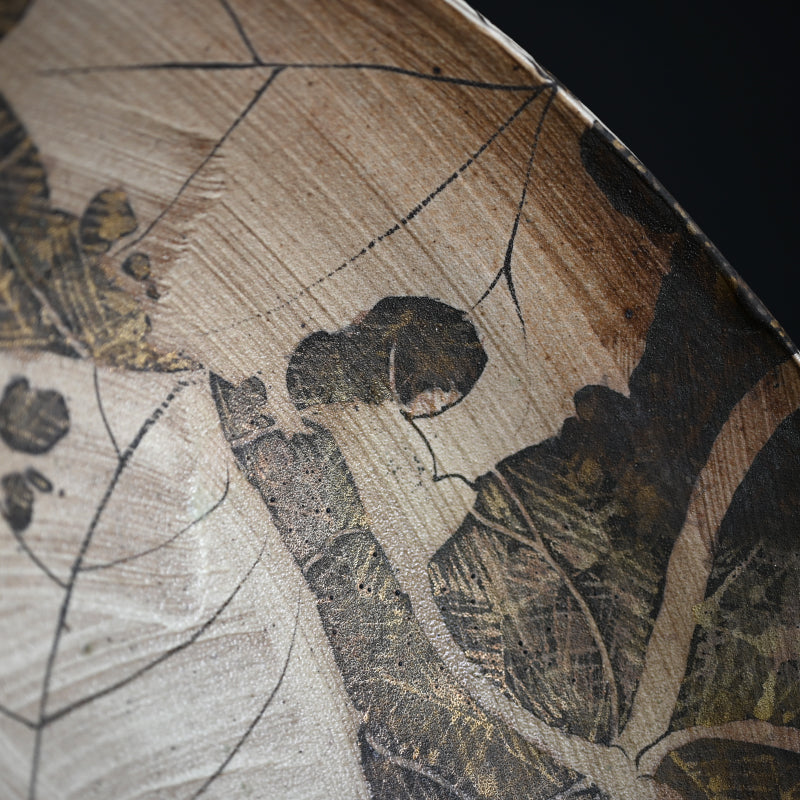 Massive Bowl w/ Pumpkin Vine Design ー三宅 洋司 “金彩窯文鉢”