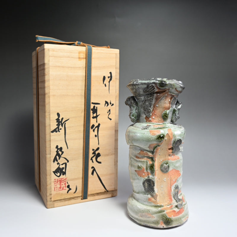 Classical Iga Vase ー新 歓嗣 "伊賀耳付花入"
