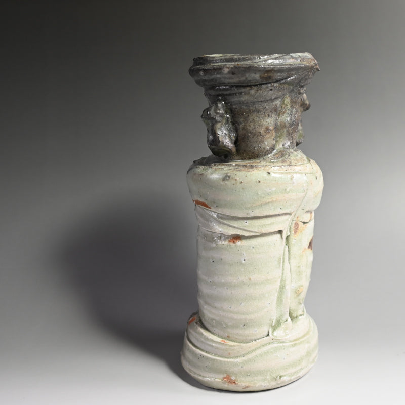 Classical Iga Vase ー新 歓嗣 "伊賀耳付花入"