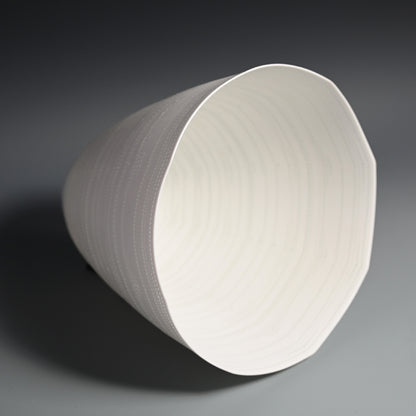 Exceptional Large Porcelain Vase ー新里明士 "光器"