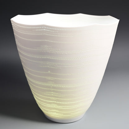 Exceptional Large Porcelain Vase ー新里明士 "光器"