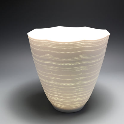 Exceptional Large Porcelain Vase ー新里明士 "光器"