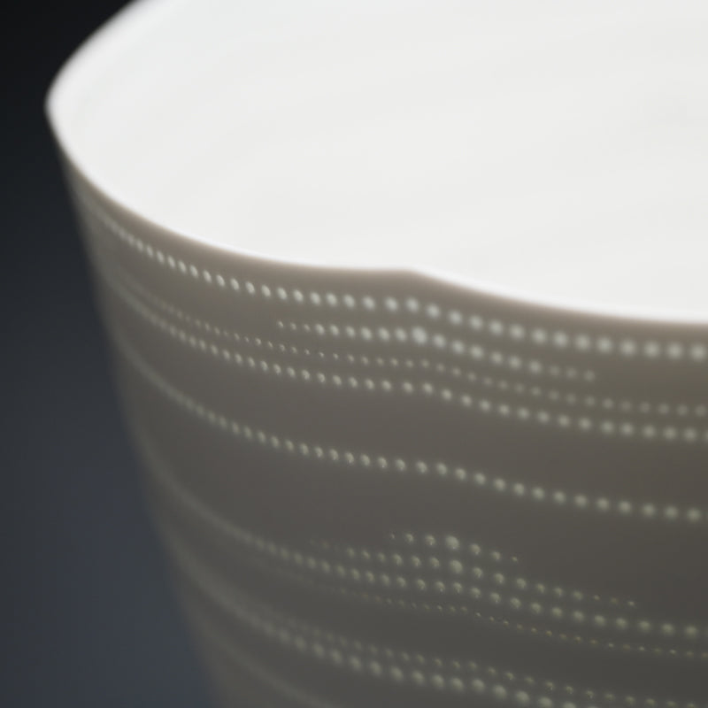 Exceptional Large Porcelain Vase ー新里明士 "光器"