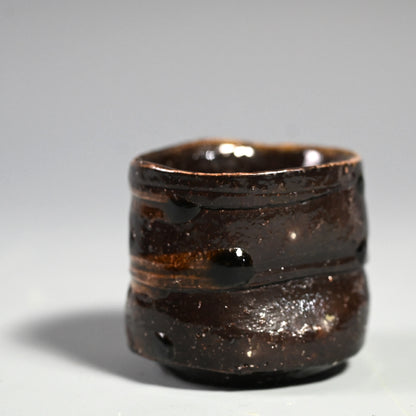Black Bizen Guinomi ー大岩 智之 "ぐい吞"