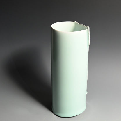 Seihakuji Vase ー"青白磁 颯 陶筒"