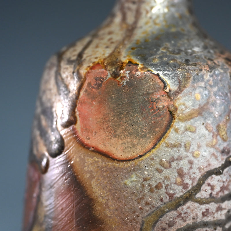 Masterpiece Bizen Yohen Vase ー各見 政峯 “備前窯変一輪花入”