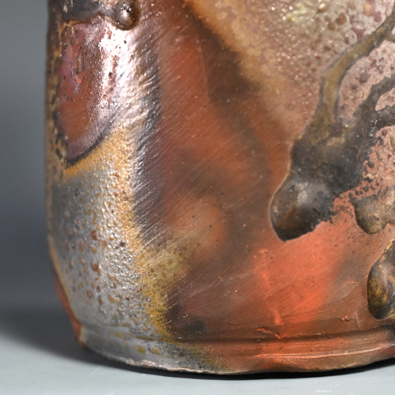 Masterpiece Bizen Yohen Vase ー各見 政峯 “備前窯変一輪花入”