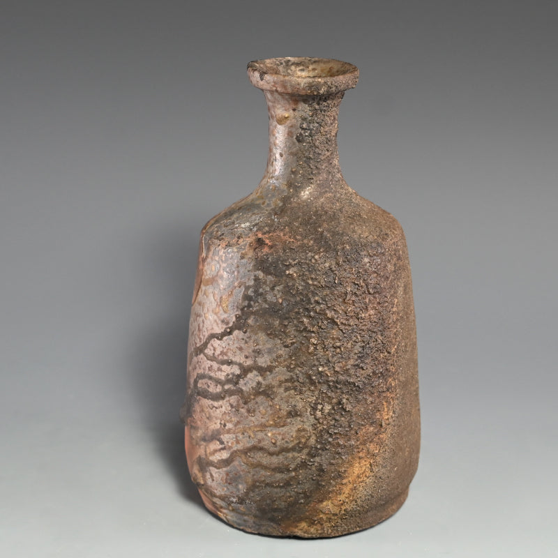 Masterpiece Bizen Yohen Vase ー各見 政峯 “備前窯変一輪花入”